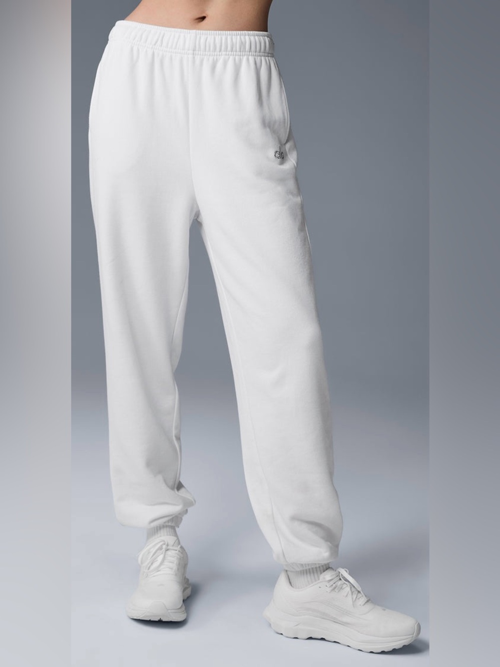 NWT ALO Yoga ACCOLADE SWEATPANTS in WHITE